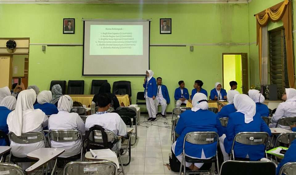 Seminar Asuhan Keperawatan